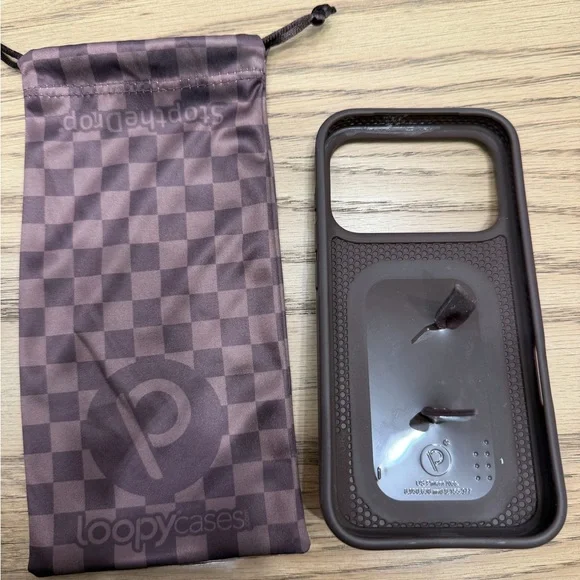 Loopy Case for iPhone 17 pro Cocoa Checkered Phone Case - Picture 2 of 3